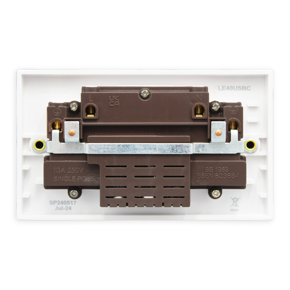 2G Switched Socket with C-Type USB